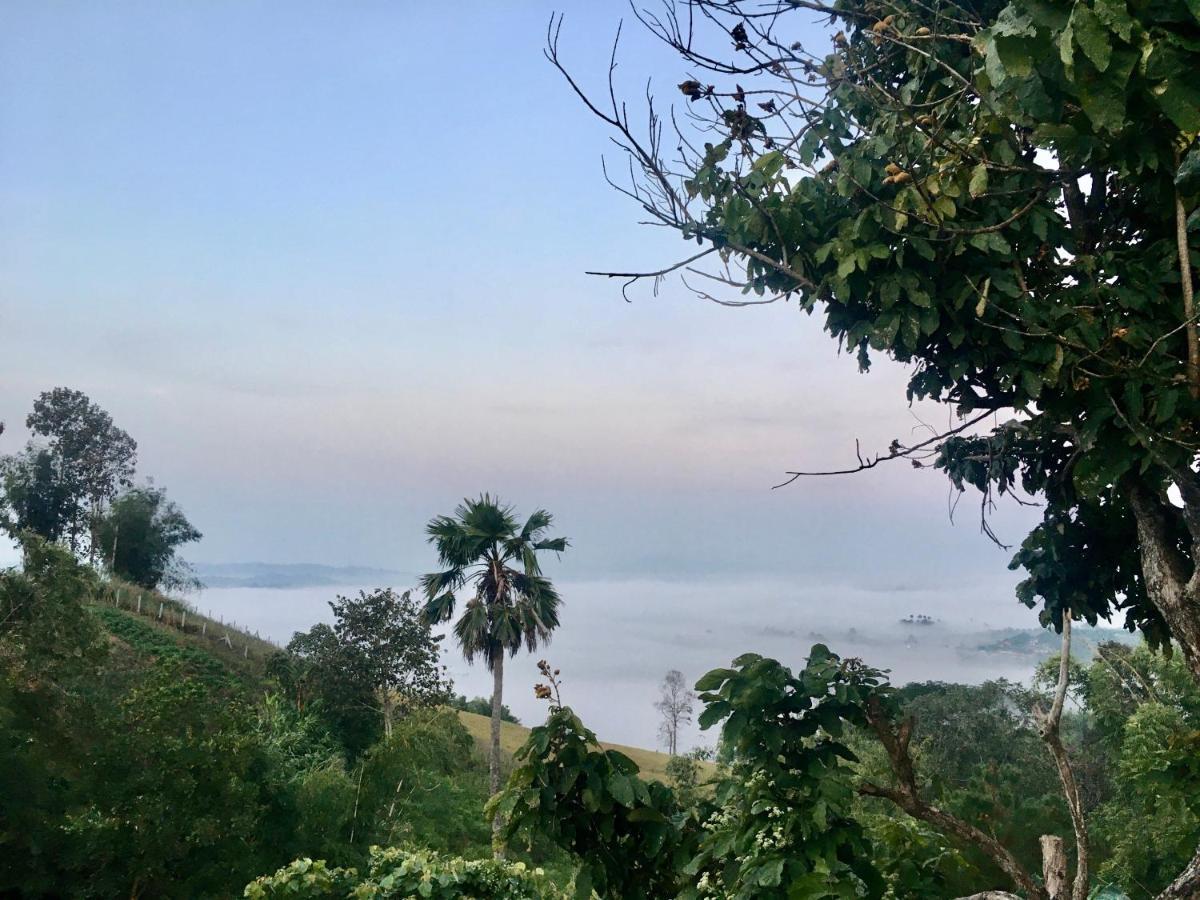 Home Ok Taleymok Khao Kho Luaran gambar