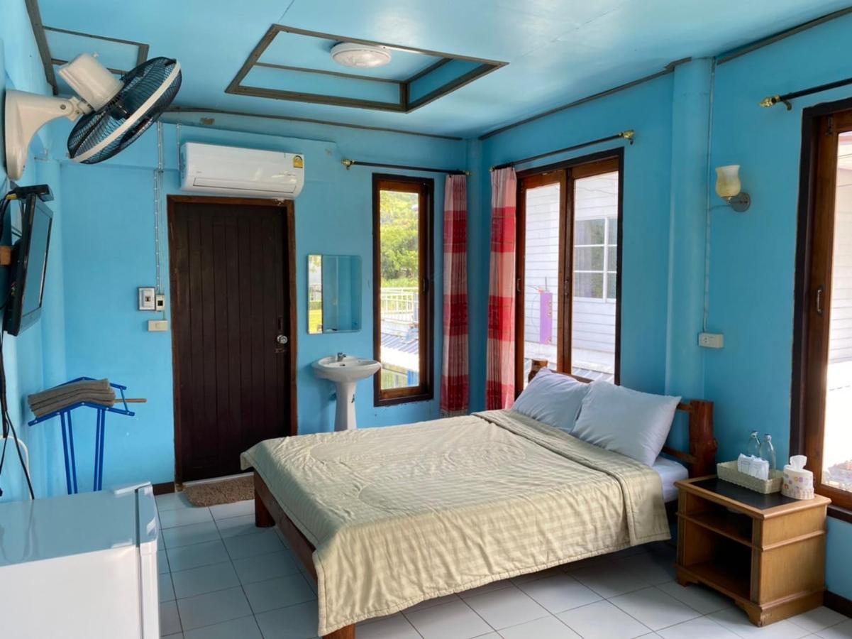 Home Ok Taleymok Khao Kho Luaran gambar